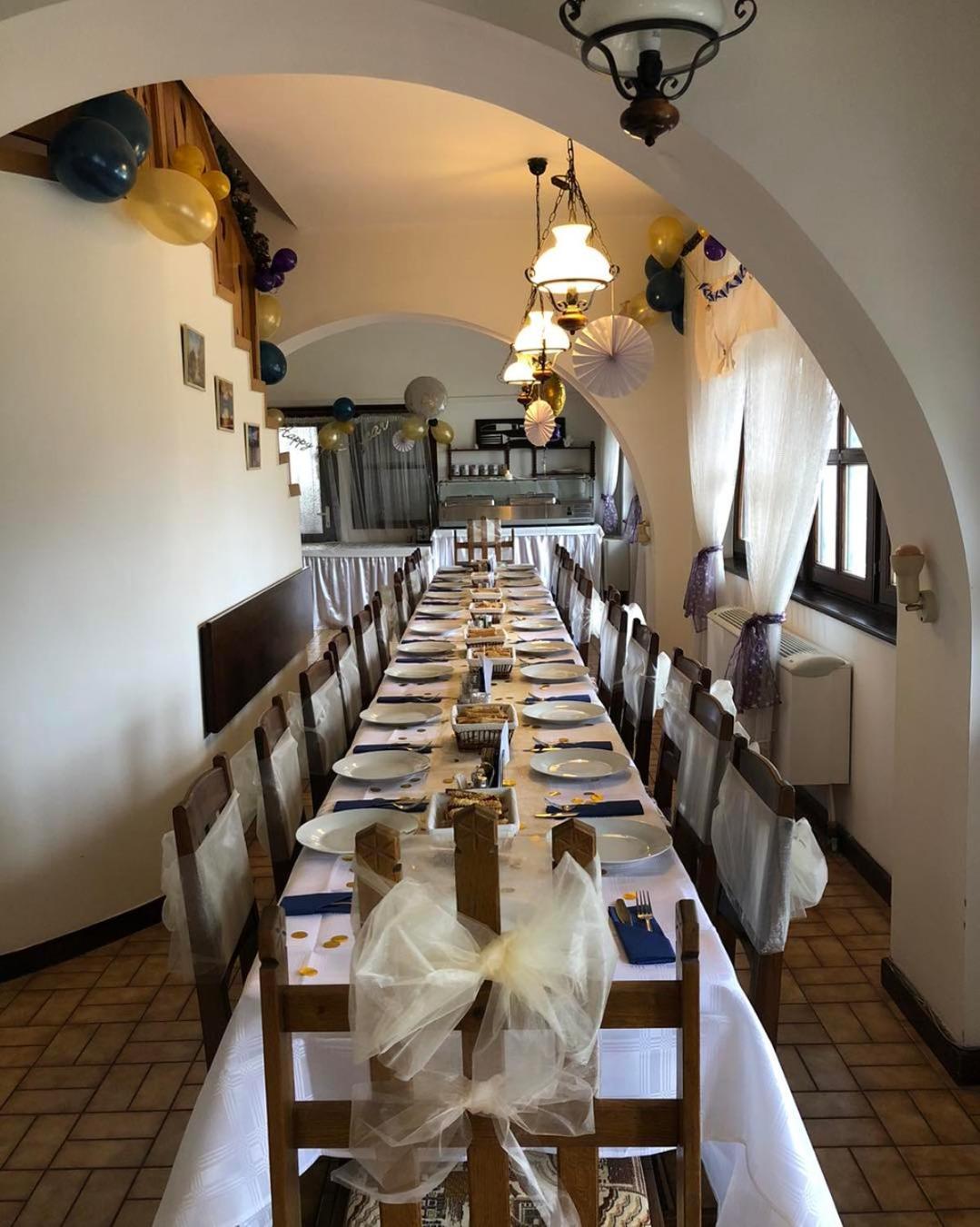 Gasthof Laci Betyar Hajdúszoboszló Buitenkant foto