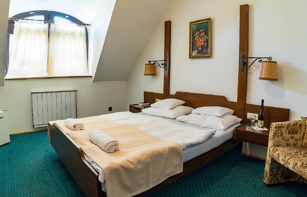 Gasthof Laci Betyar Hajdúszoboszló Buitenkant foto